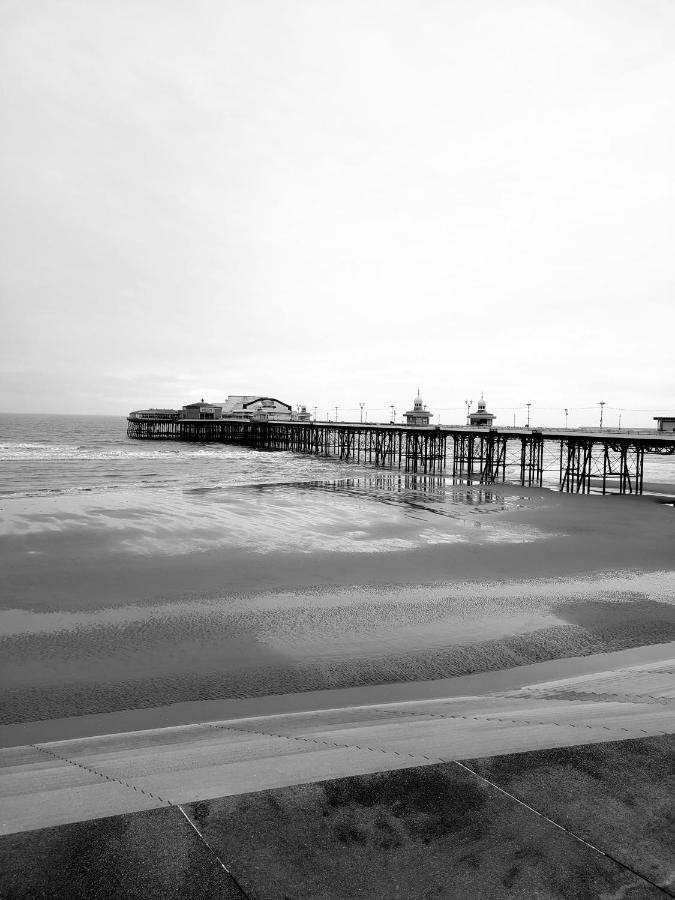 مبيت وإفطار بلاكبول The Clevedon المظهر الخارجي الصورة